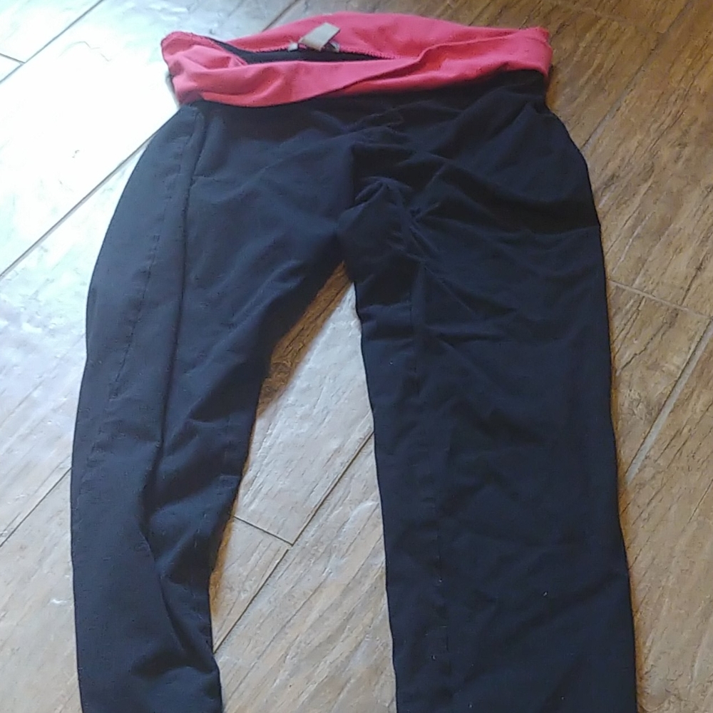 Euc black stretchy capris - Picture 1 of 2